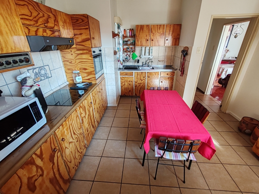 5 Bedroom Property for Sale in Vredenburg Western Cape